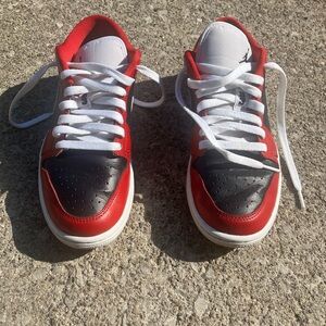 Nike air Jordon 1 low Chicago flip gently worn size 8